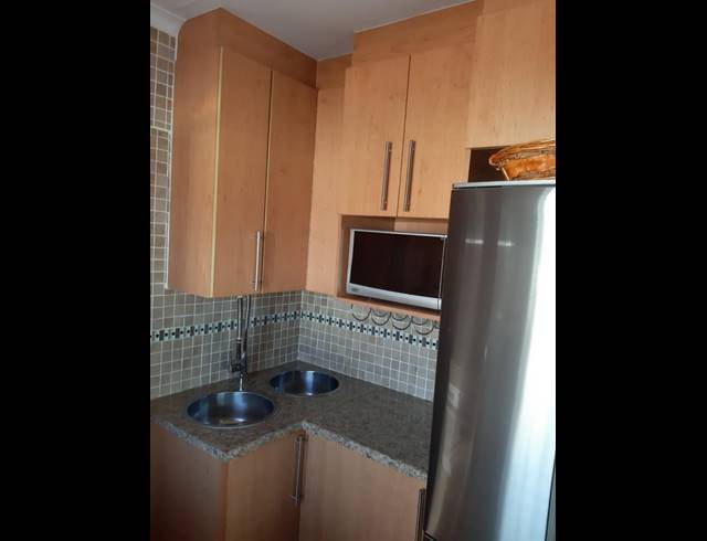3 BEDROOM HOUSE SOLD IN THE ORCHARDS